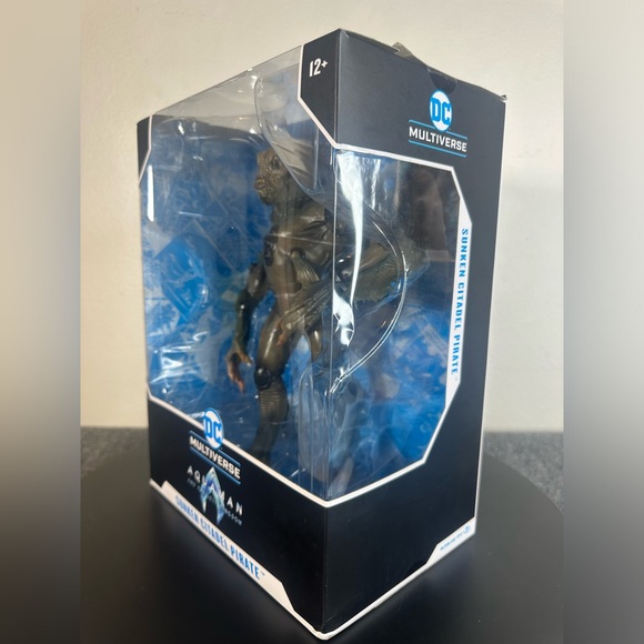 McFarland Toys Sunken Citadel Pirate Aquaman and the Lost Kingdom Mega Figure - Picture 10 of 13